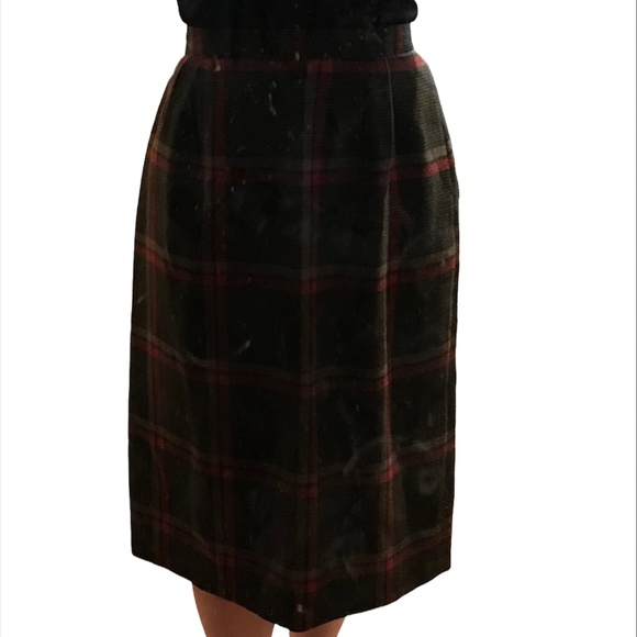 Vintage brown and red plaid skirt - Picture 2 of 6